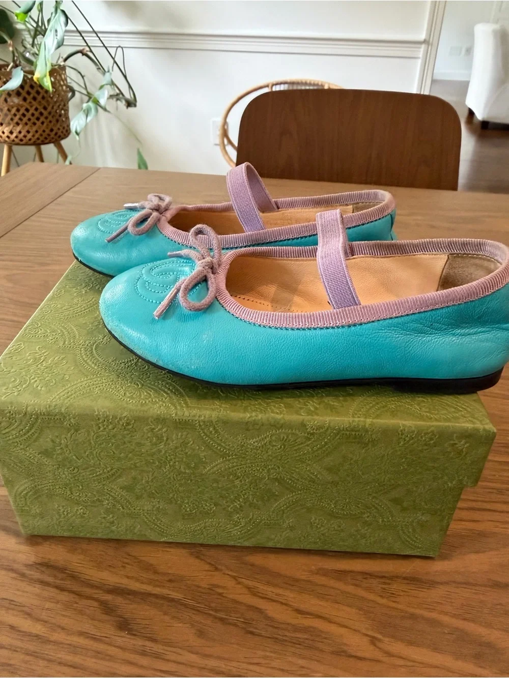 Gucci Kids Leather Mary Jane Ballet Flats – Size EU 26